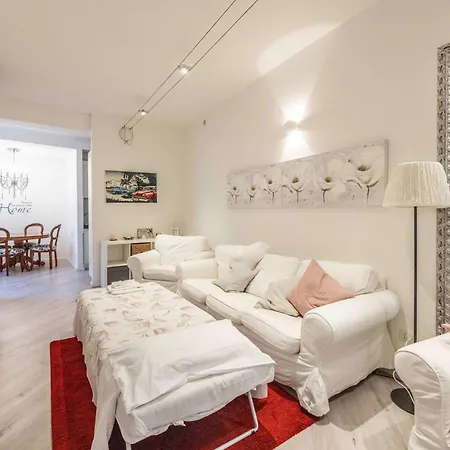 Giulia House, By Short Holidays *