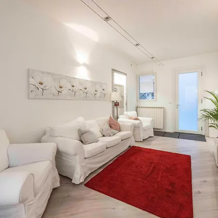 Giulia House, By Short Holidays Bologna