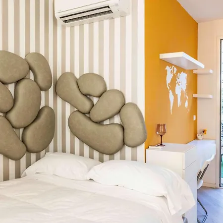 Giulia House, By Short Holidays *